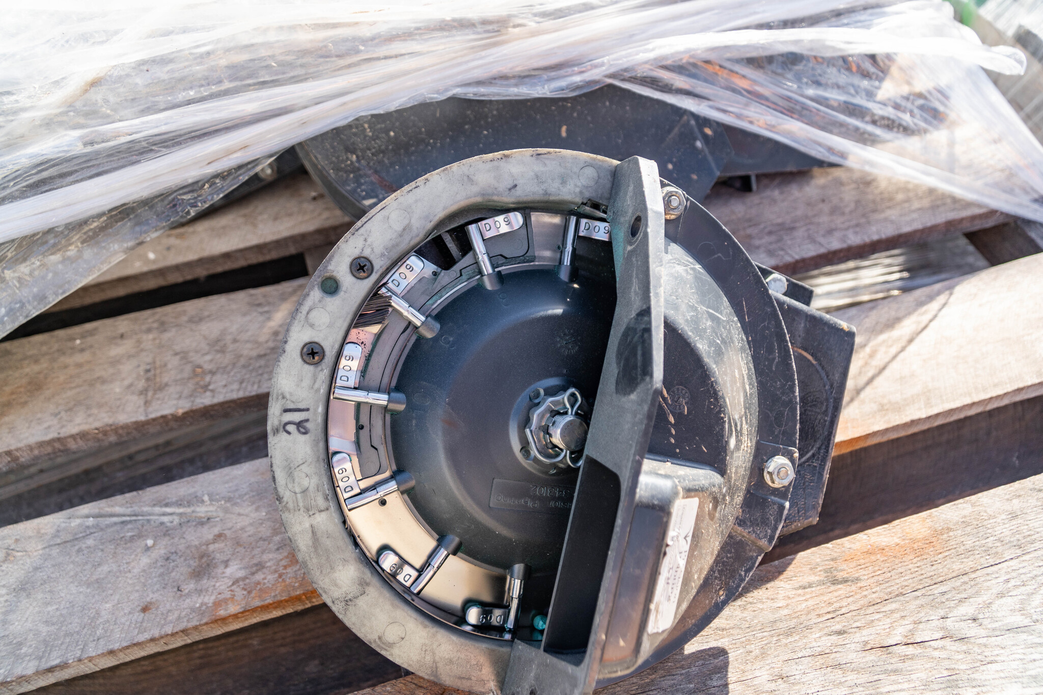 Used 2010 Kinze 3800 ASD Planters: Drawn at Koenig Equipment in Anna, OH - PhotoXL39