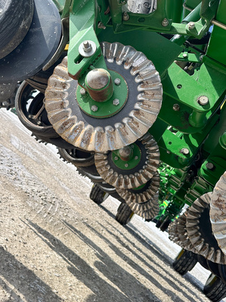 2023 John-Deere 1795