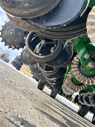 2023 John-Deere 1795