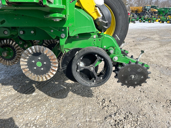 2023 John-Deere 1795