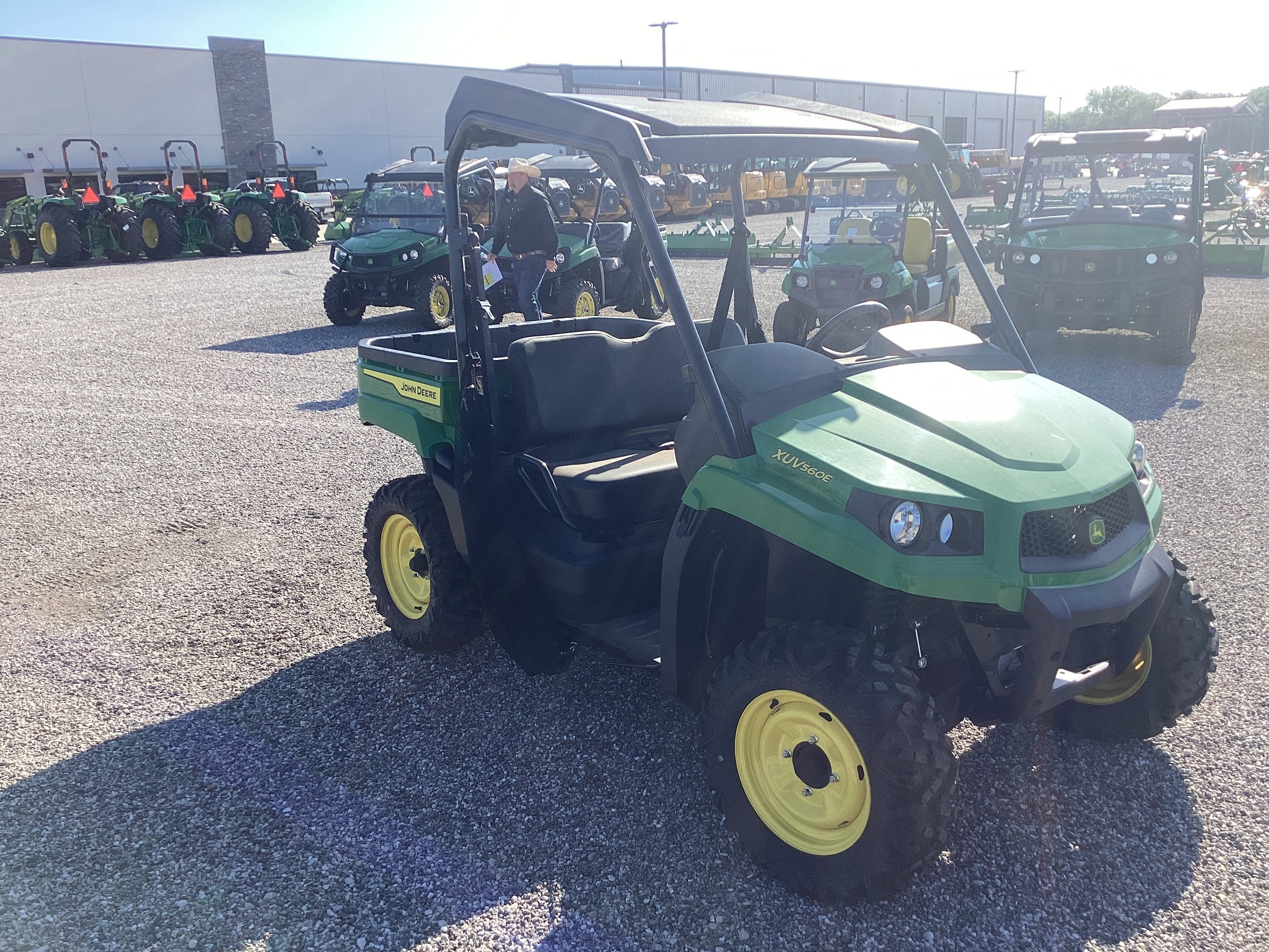 2024 John Deere 560e Image 10