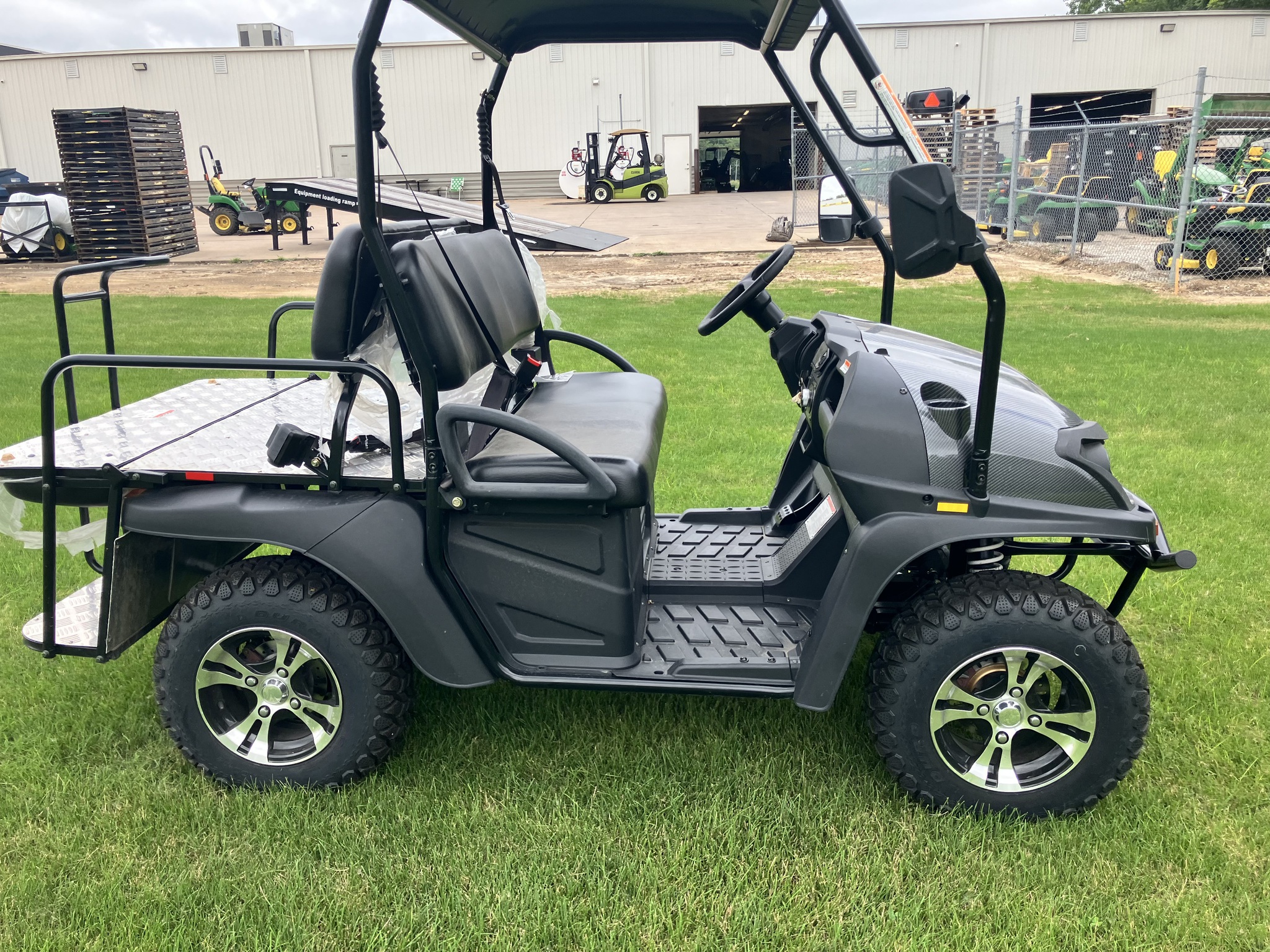 2024 Bighorn 450 Image 4