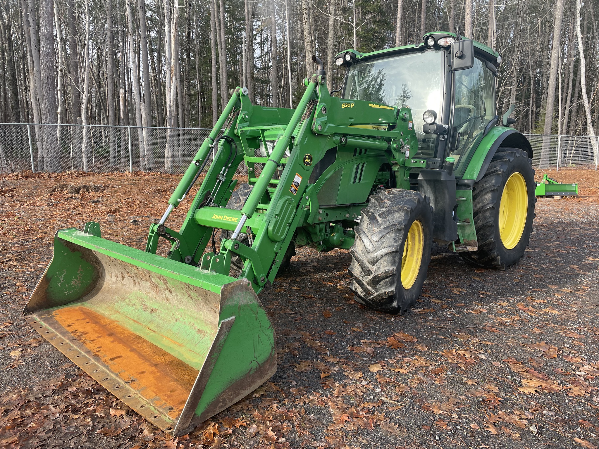 2019 John Deere 6120R Image 1