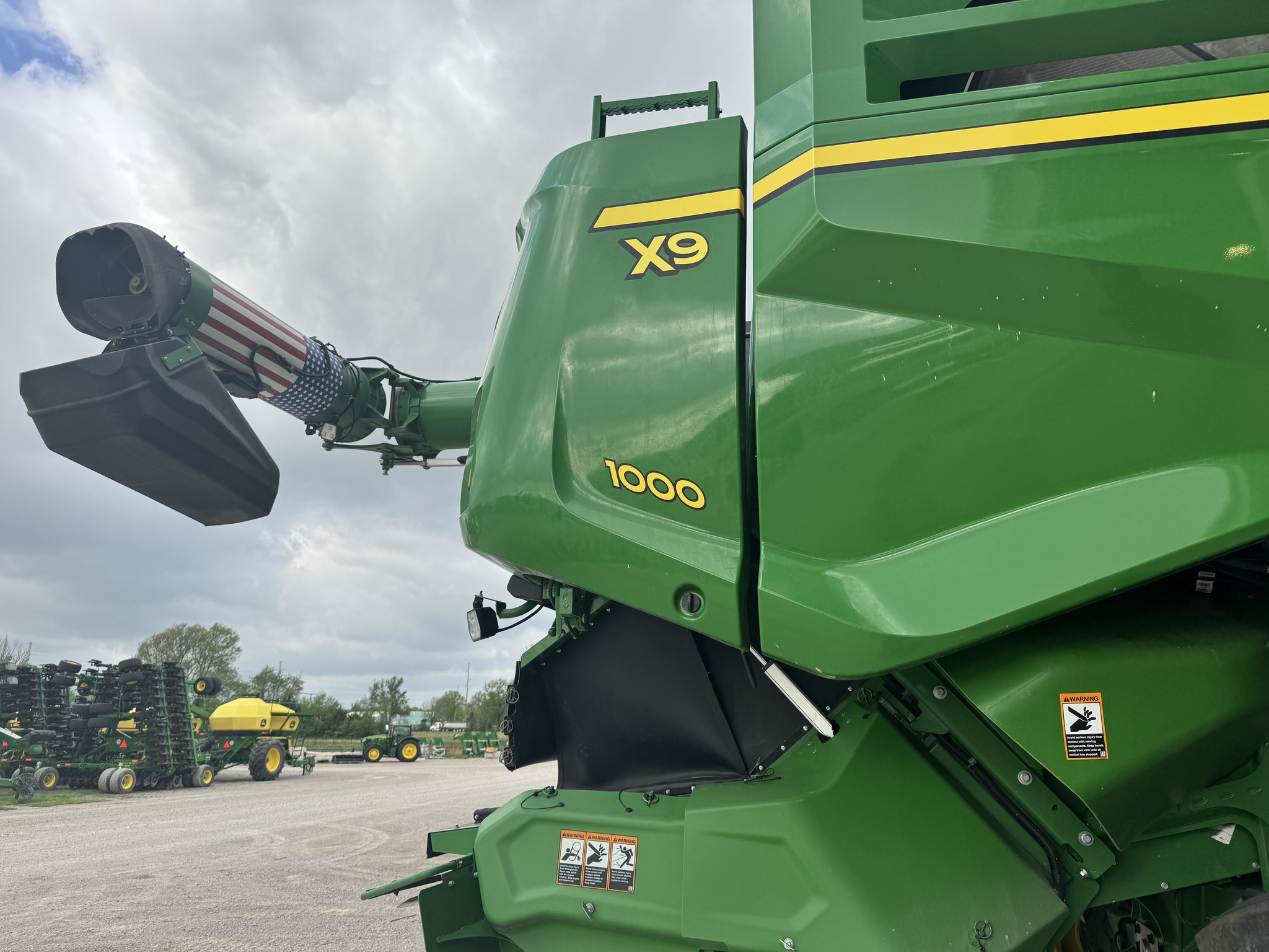  2025 John Deere X9 1000 at Heritage Tractor in Pittsburg, KS
