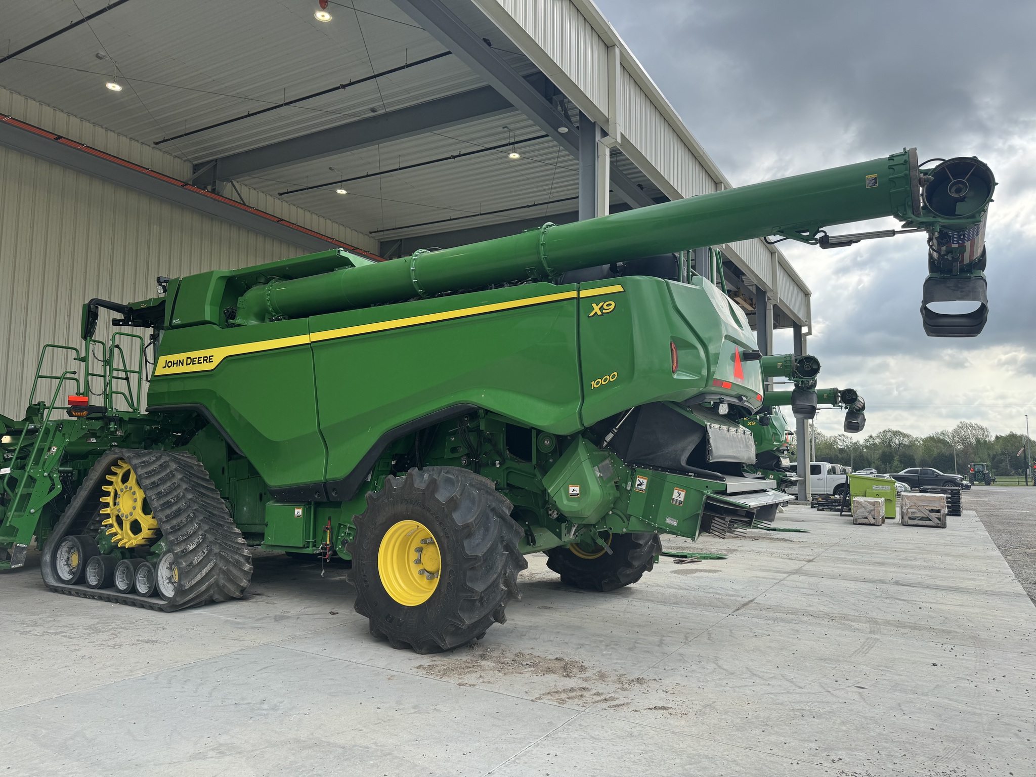  2025 John Deere X9 1000 at Heritage Tractor in Pittsburg, KS