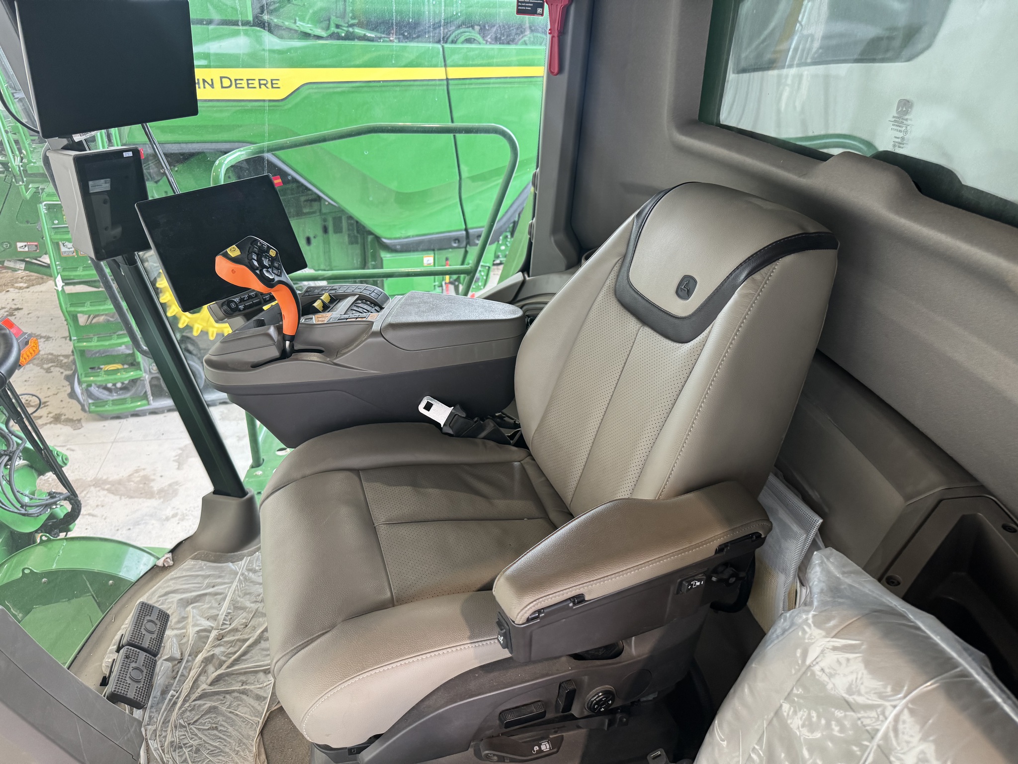  2025 John Deere X9 1000 at Heritage Tractor in Pittsburg, KS