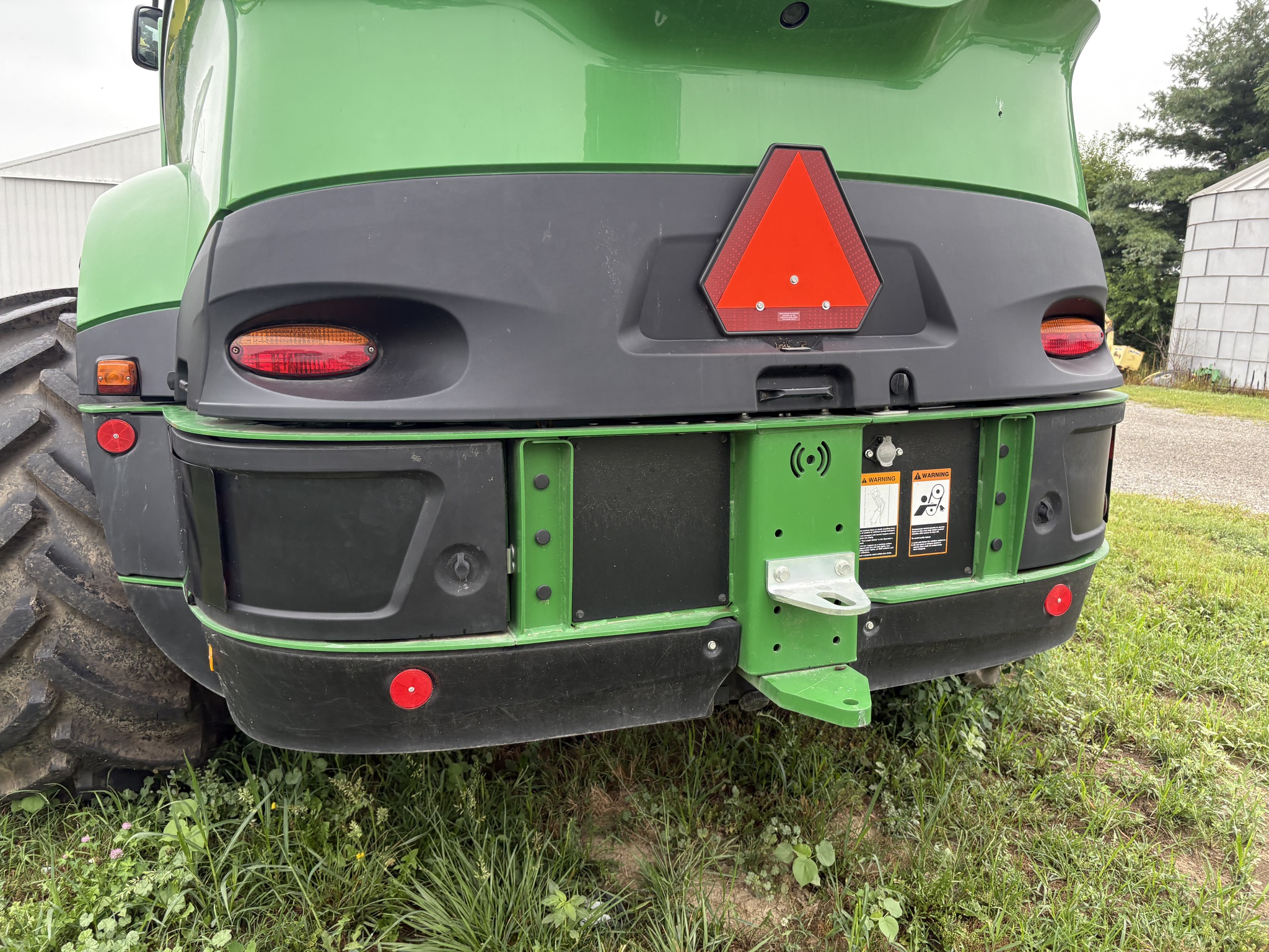 2022 John Deere 9900 Image 12