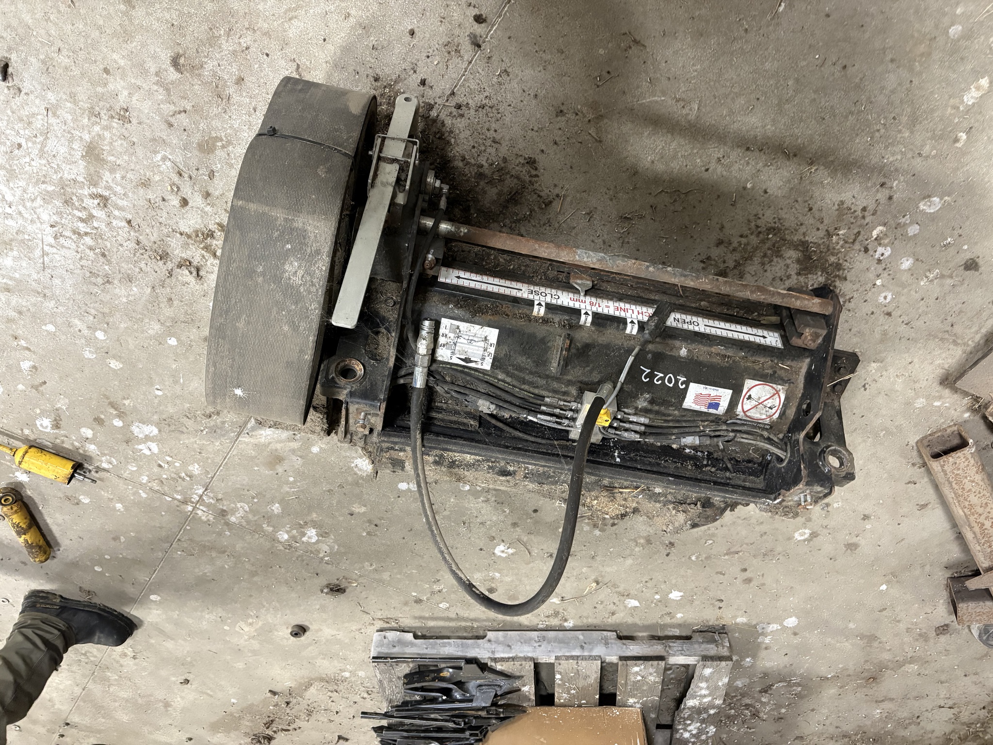 2022 John Deere 9900 Image 24