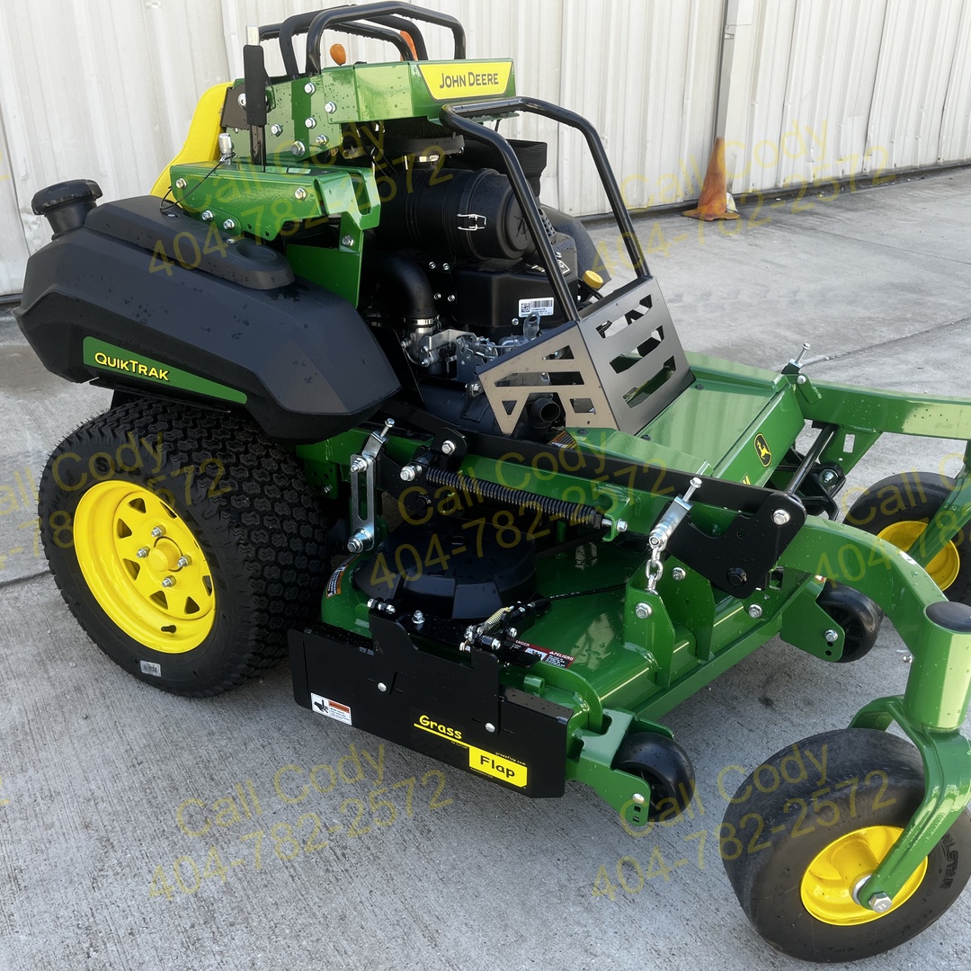 2025 John Deere Q820M WITH GRASSFLAP Image 6
