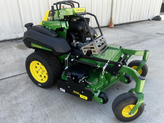 2026 John Deere Q820M-3