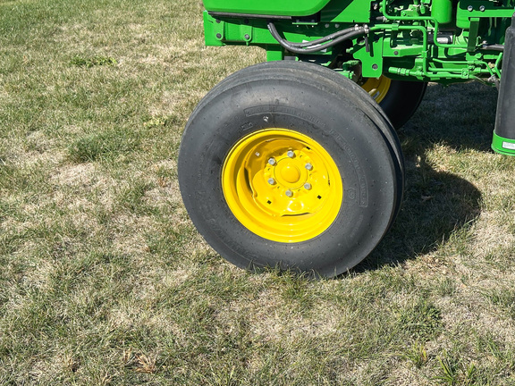 2024 John-Deere 5060E