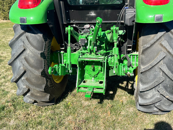2024 John-Deere 5060E