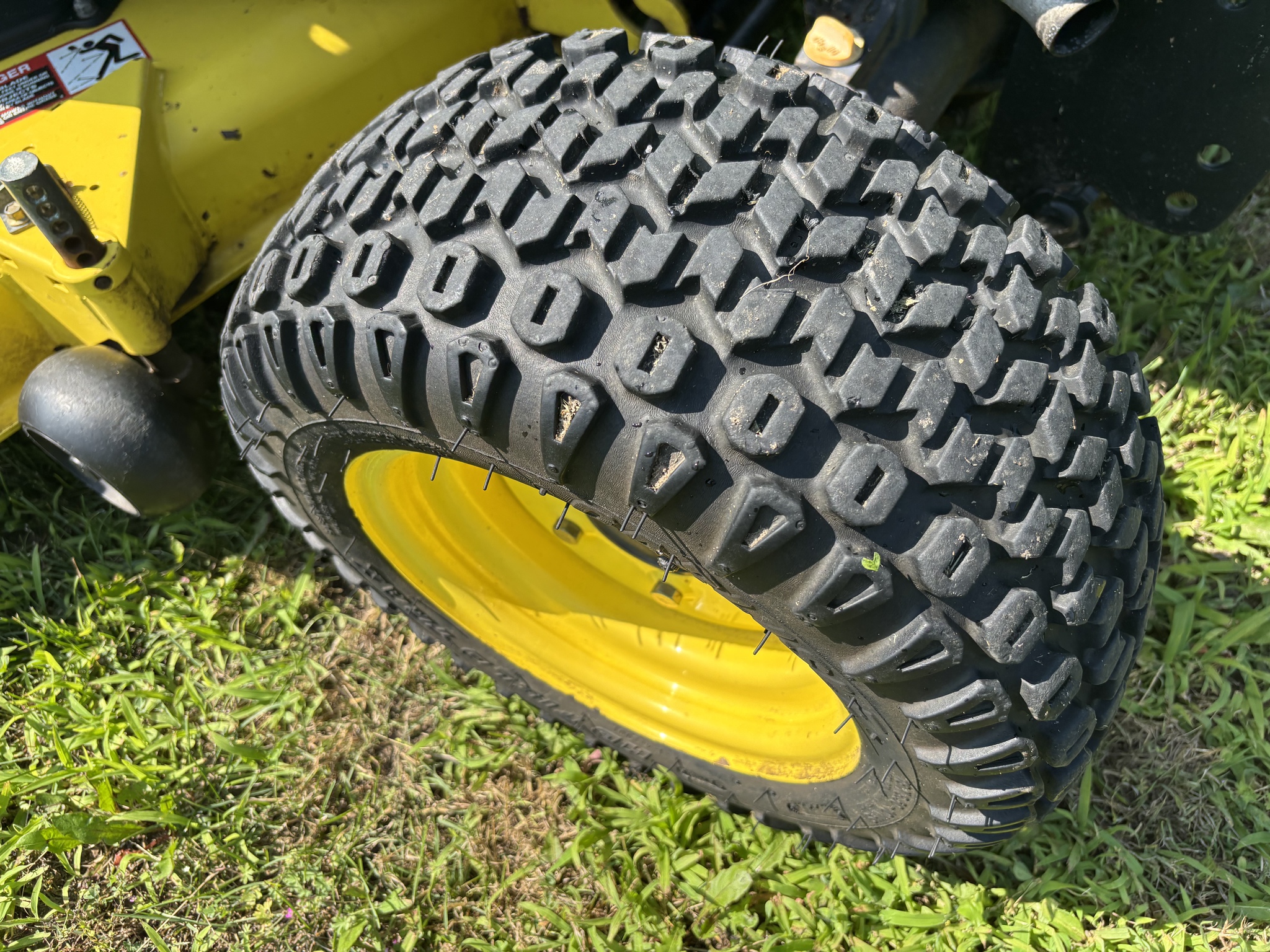 John Deere X728 Image 5