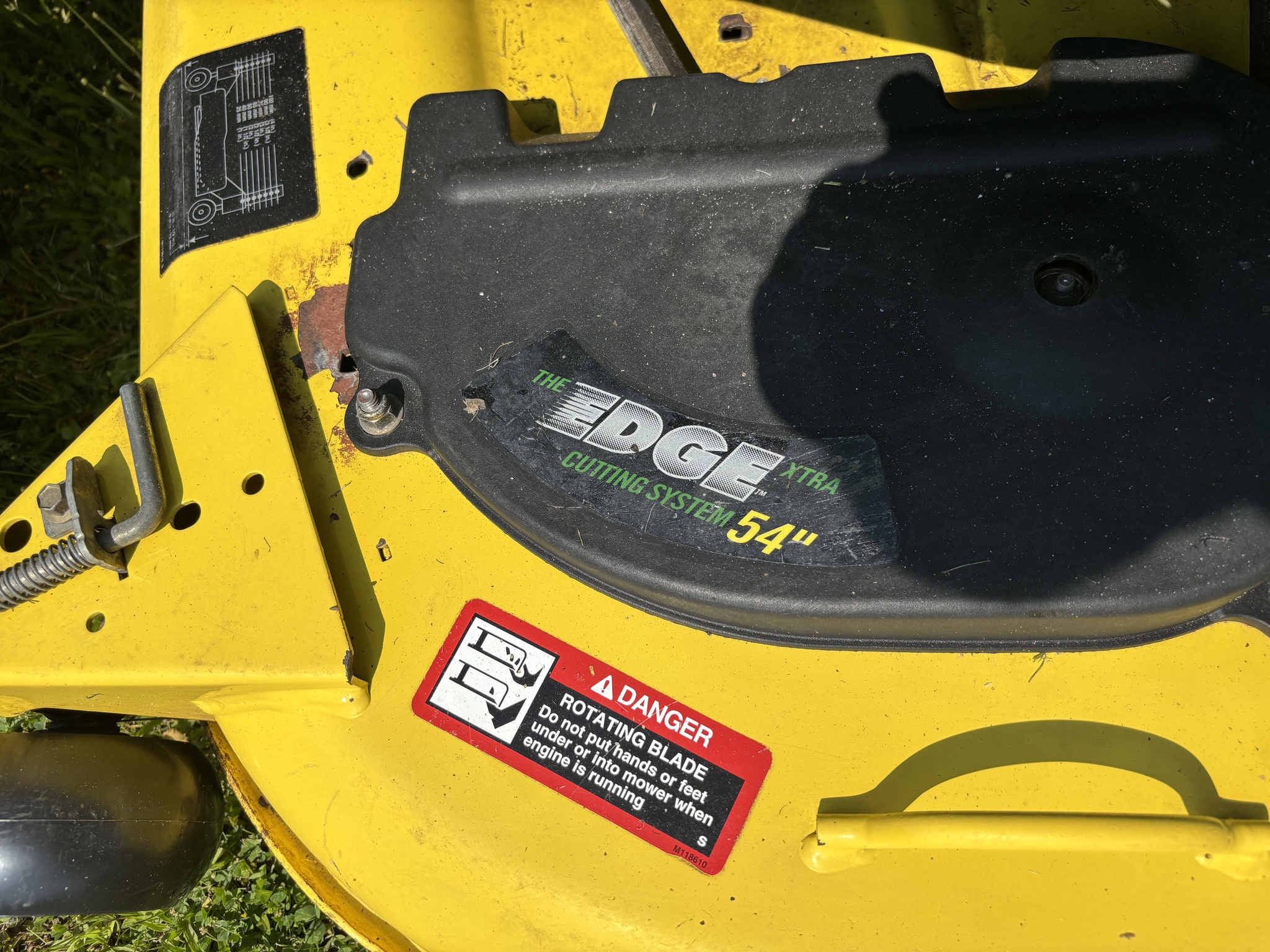 John Deere X728 Image 8