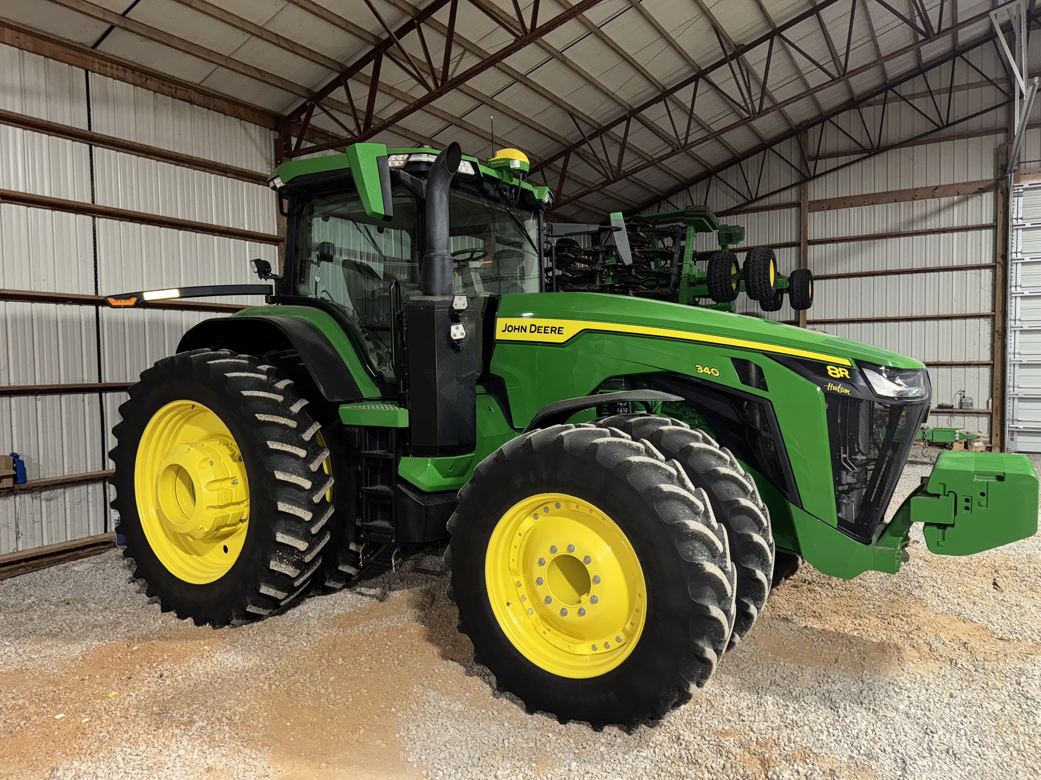 2022 John Deere 8R 340