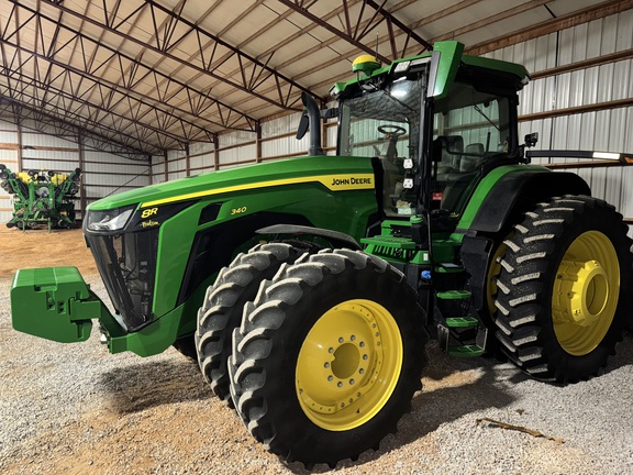Photo of 2022 John Deere 8R 340