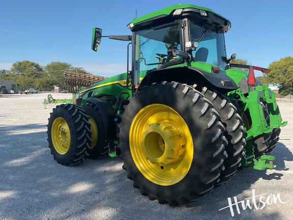 Photo of 2022 John Deere 8R 340