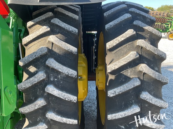 Photo of 2022 John Deere 8R 340