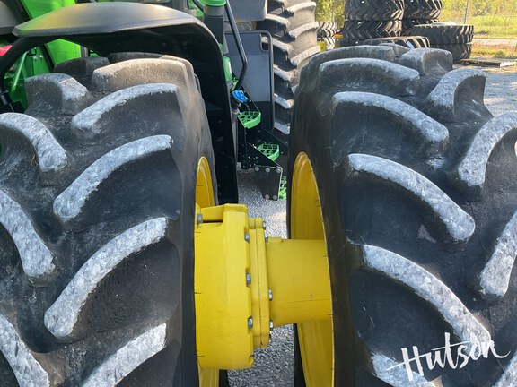 Photo of 2022 John Deere 8R 340