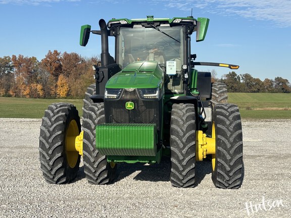 Photo of 2022 John Deere 8R 340