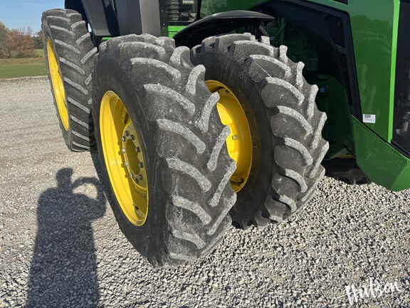 Photo of 2022 John Deere 8R 340