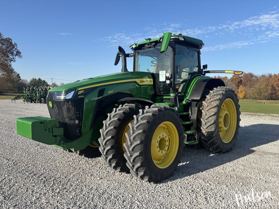 Photo of 2022 John Deere 8R 340