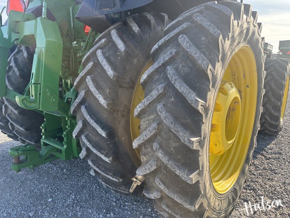 Photo of 2022 John Deere 8R 340