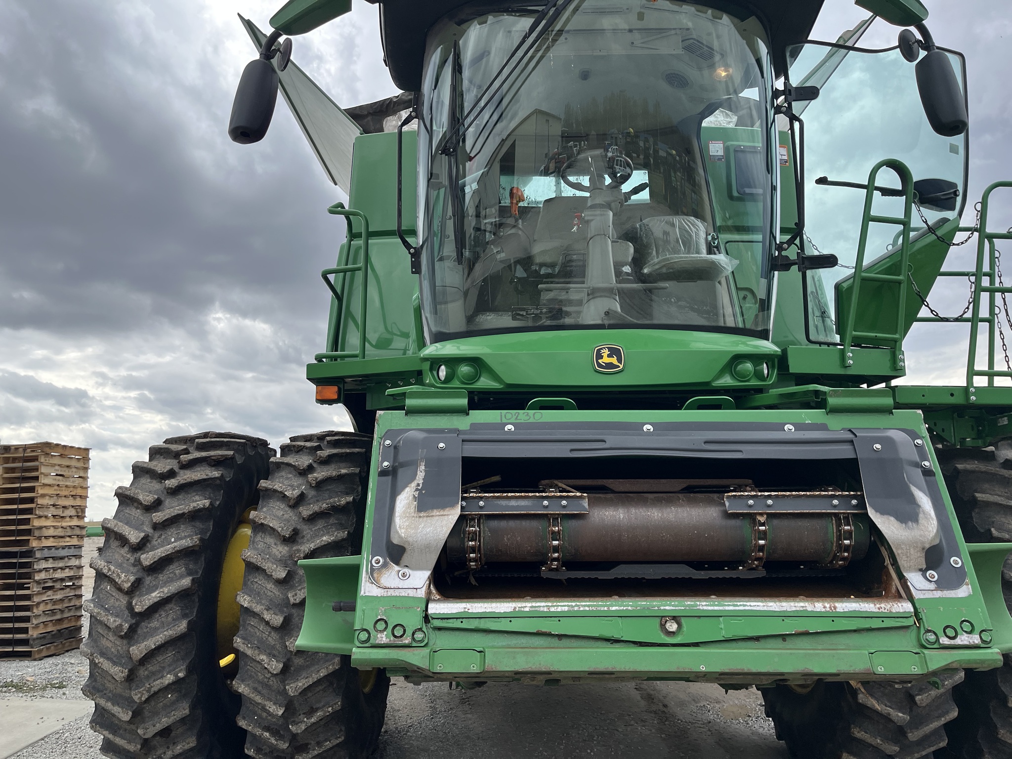  2024 John Deere S770 at Heritage Tractor in Clinton, MO