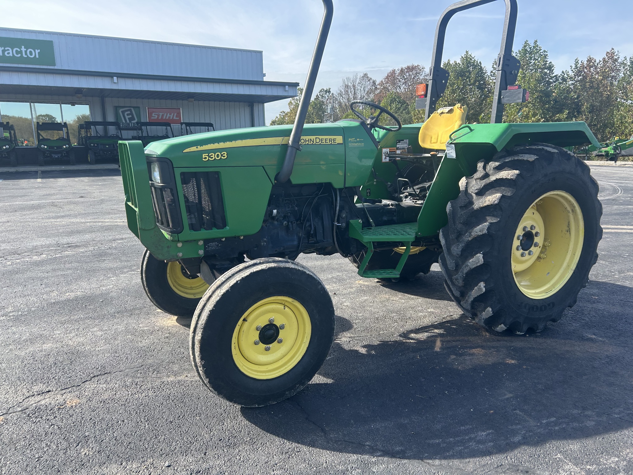  2006 John Deere 5303 at Heritage Tractor in Anderson, MO