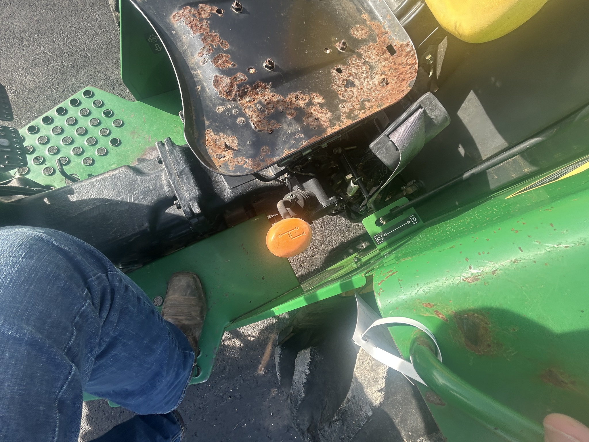  2006 John Deere 5303 at Heritage Tractor in Anderson, MO