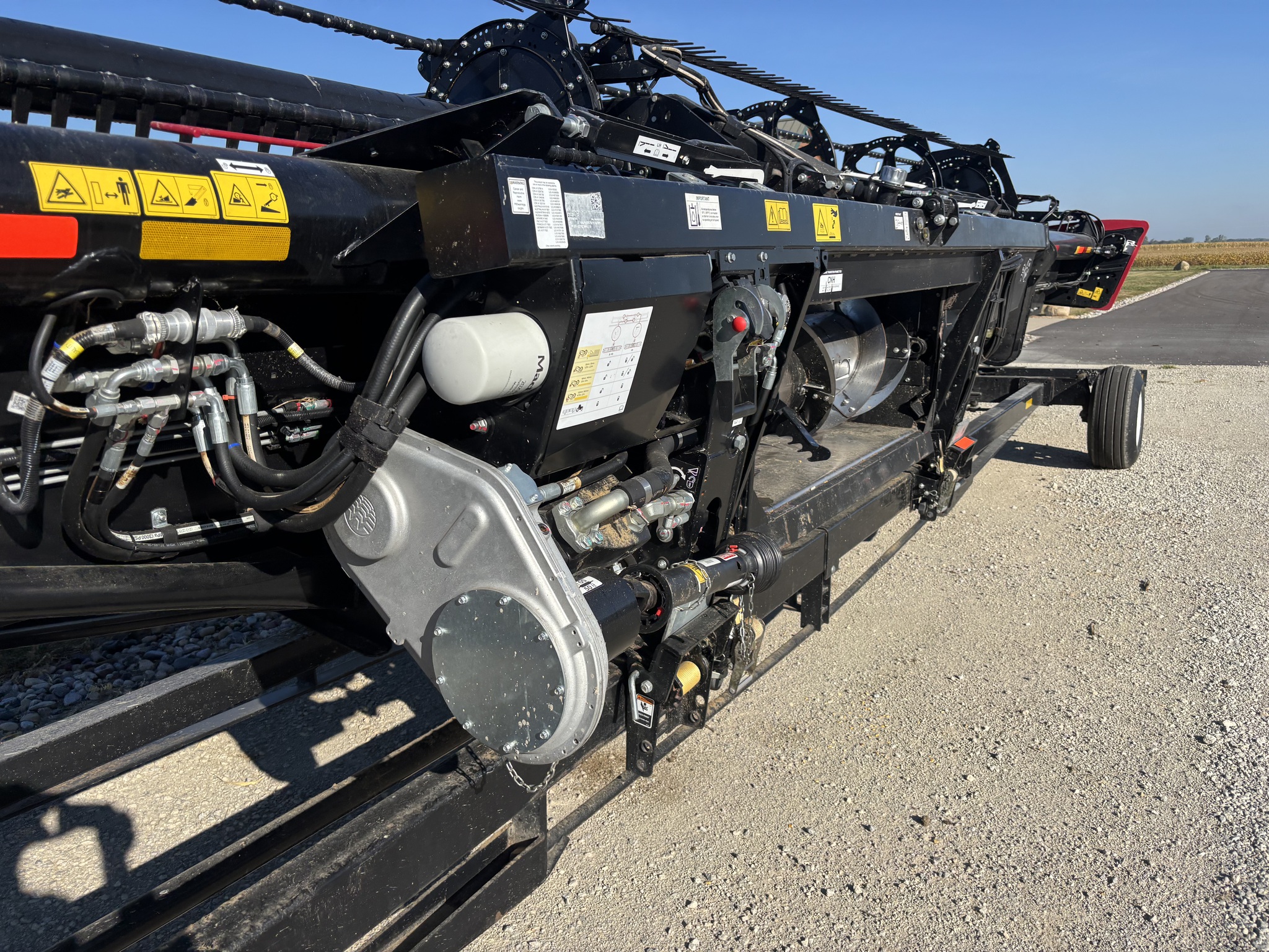 2021 MacDon FD145 Image 4