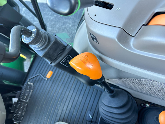 2024 John-Deere 5100E