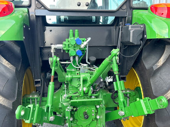 2024 John-Deere 5100E