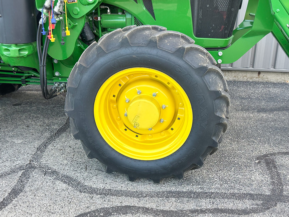 2024 John-Deere 5100E