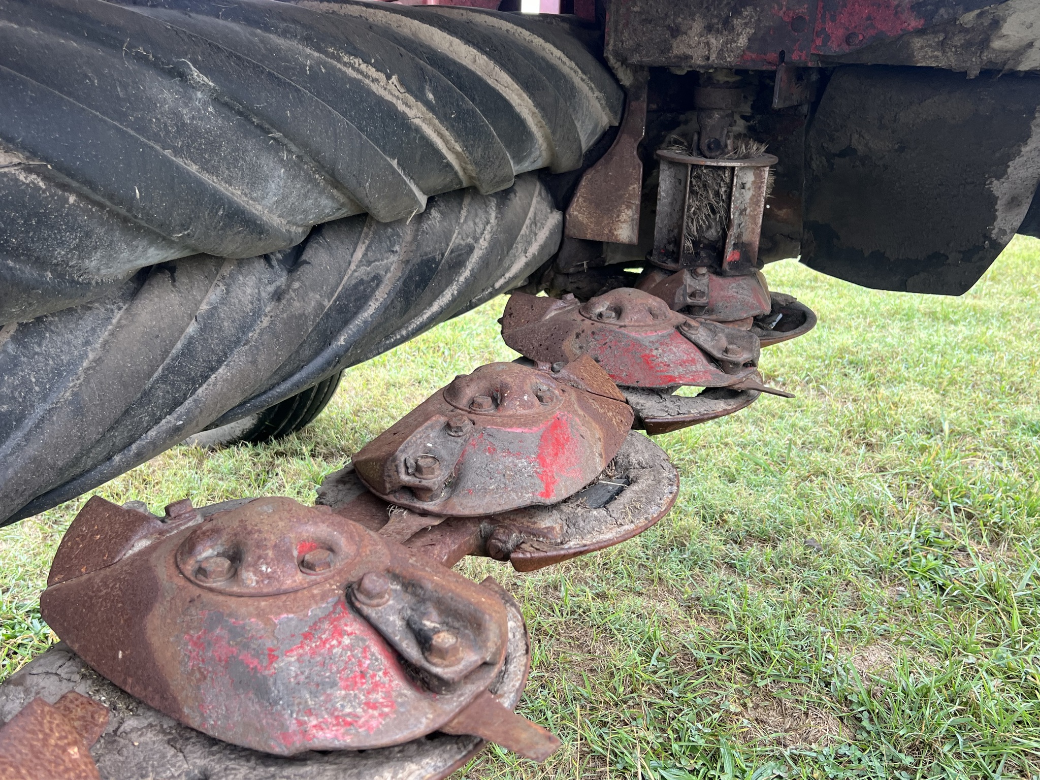  2013 New Holland H7230 at Heritage Tractor in Rogersville, MO