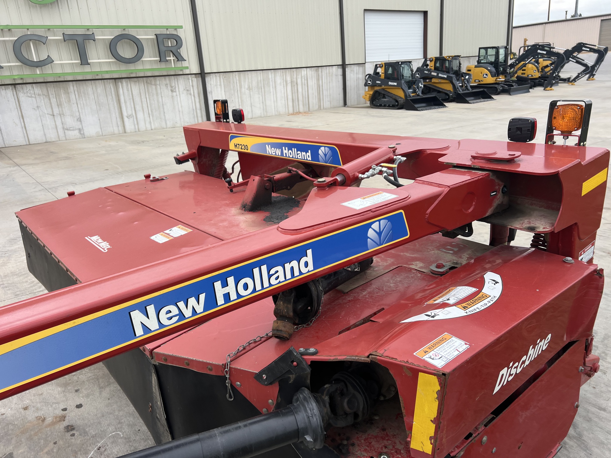  2013 New Holland H7230 at Heritage Tractor in Rogersville, MO