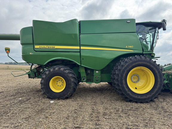 Photo of 2024 John Deere S780