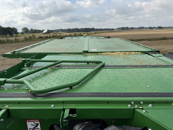 Photo of 2024 John Deere S780