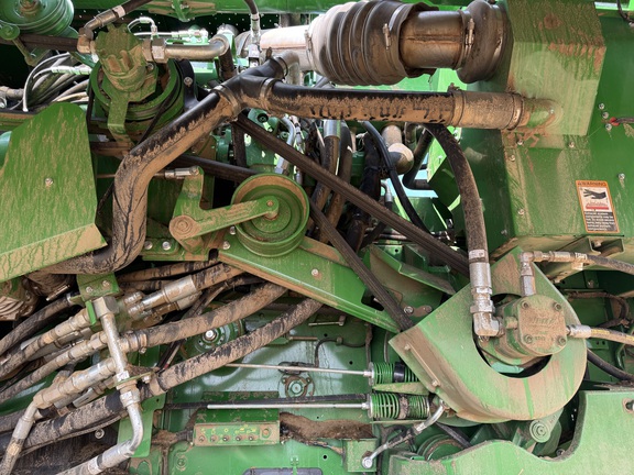 Photo of 2024 John Deere S780