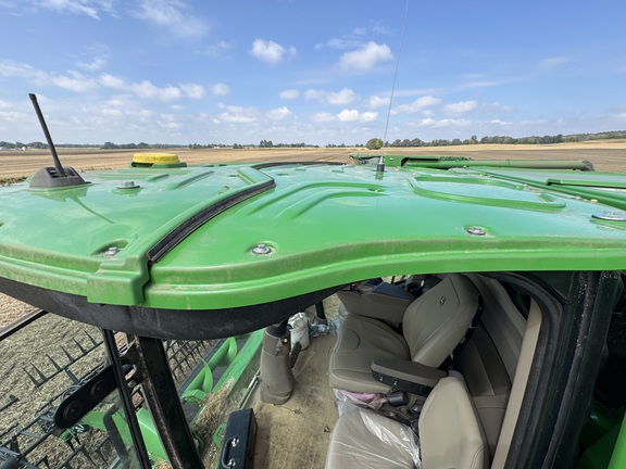 Photo of 2024 John Deere S780