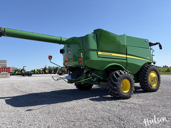Photo of 2024 John Deere S780