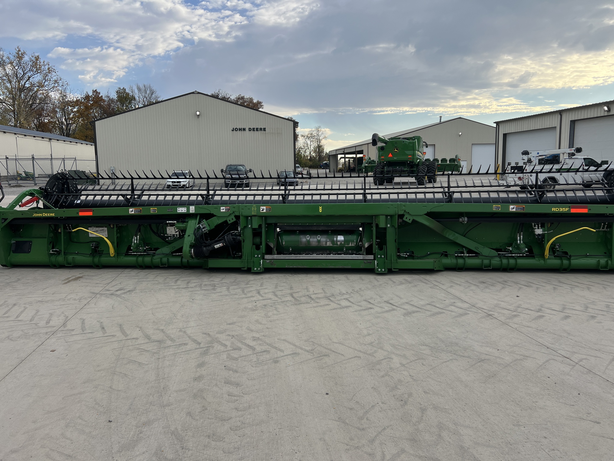 2022 John Deere RD35F Image 4