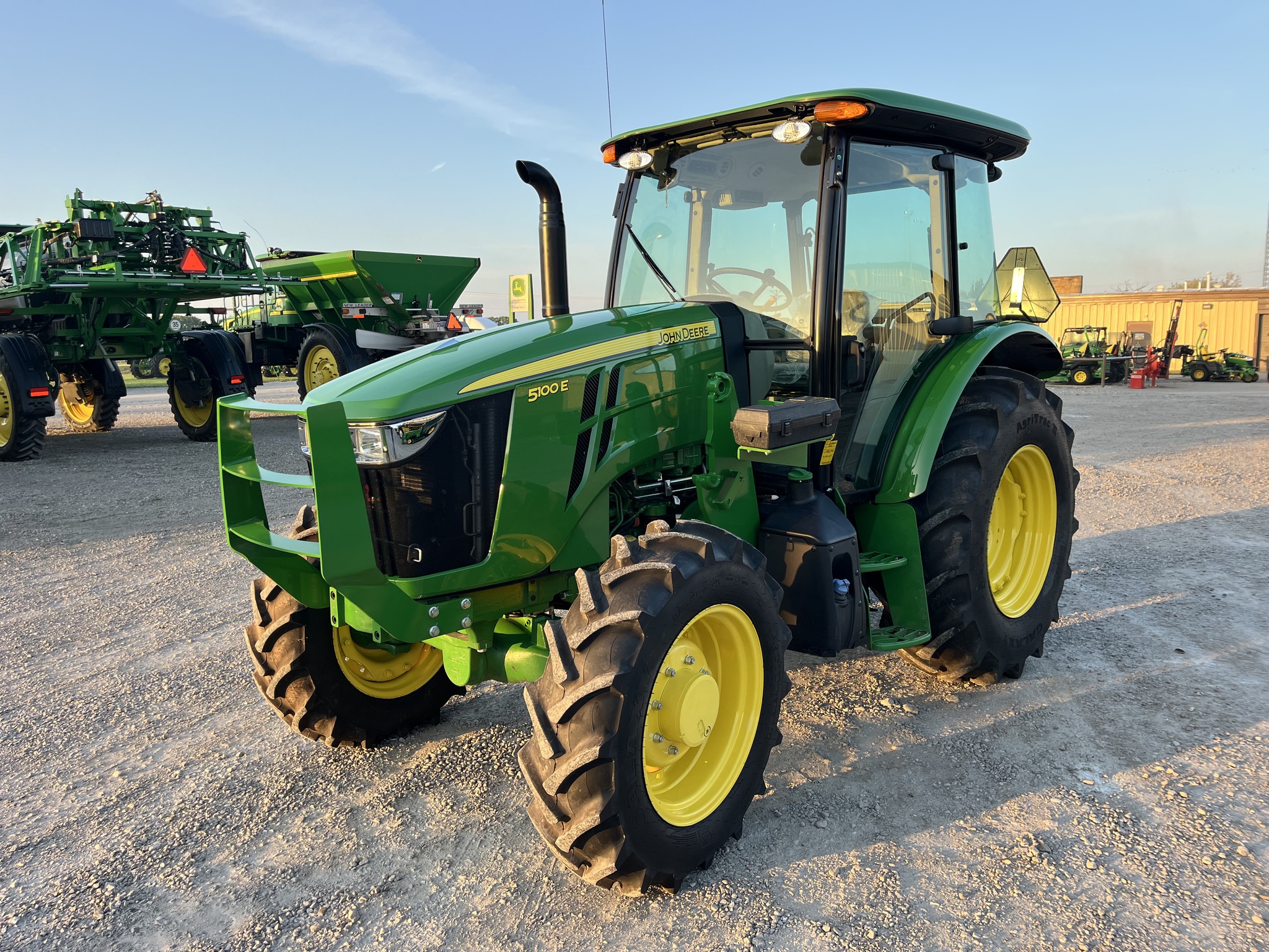  2025 John Deere 5100E at Heritage Tractor in Nevada, MO
