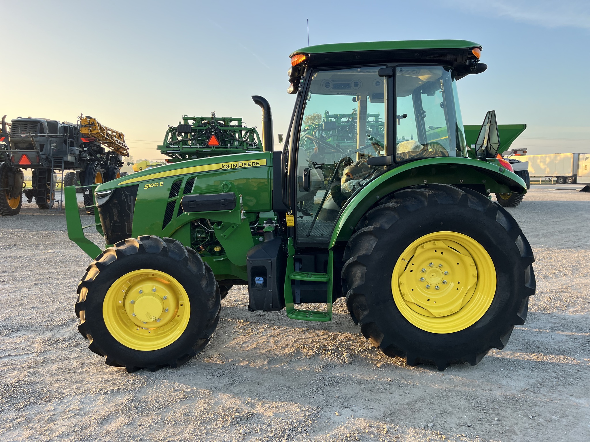  2025 John Deere 5100E at Heritage Tractor in Nevada, MO