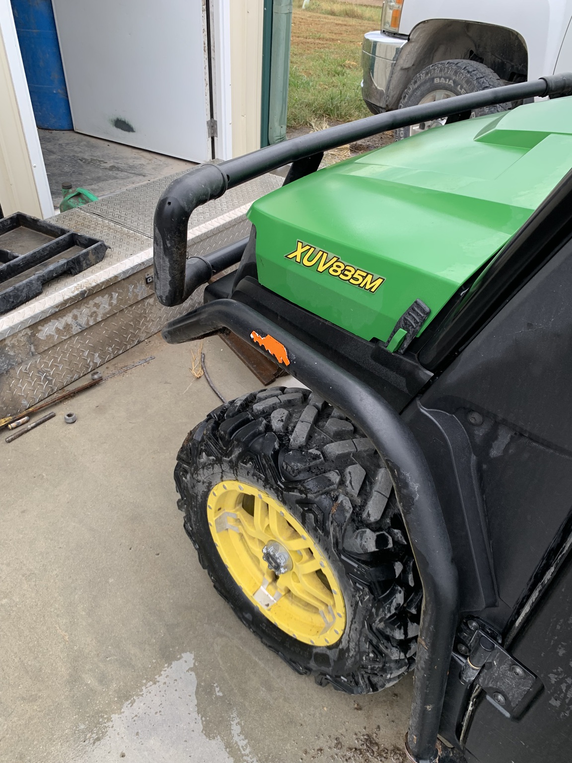 2023 John Deere XUV 835M Image 4