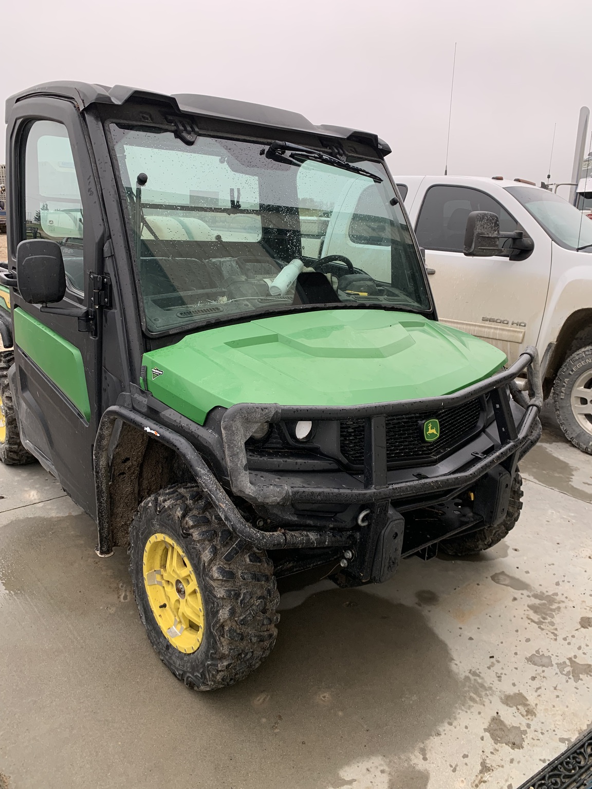 2023 John Deere XUV 835M Image 2