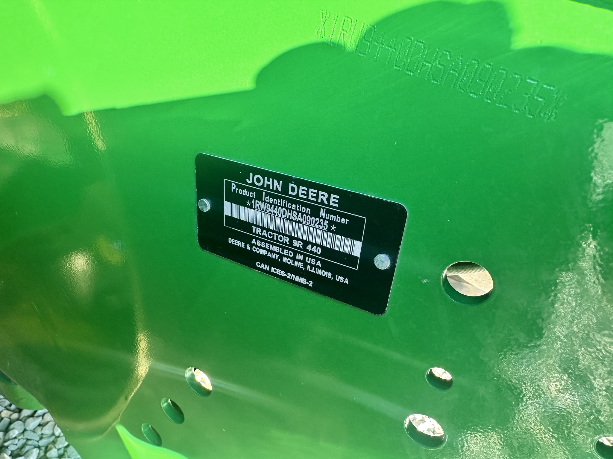 2025 John Deere 9R 440 Image 2