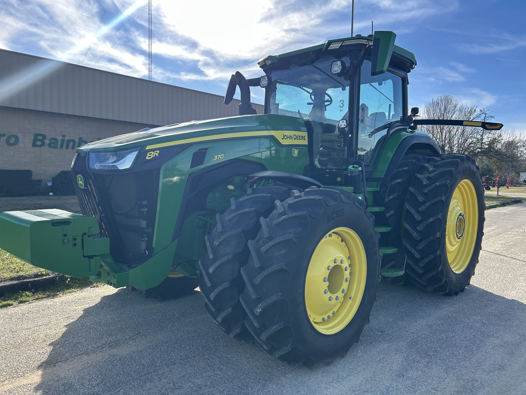 2024 John Deere 8R 370 Image 1