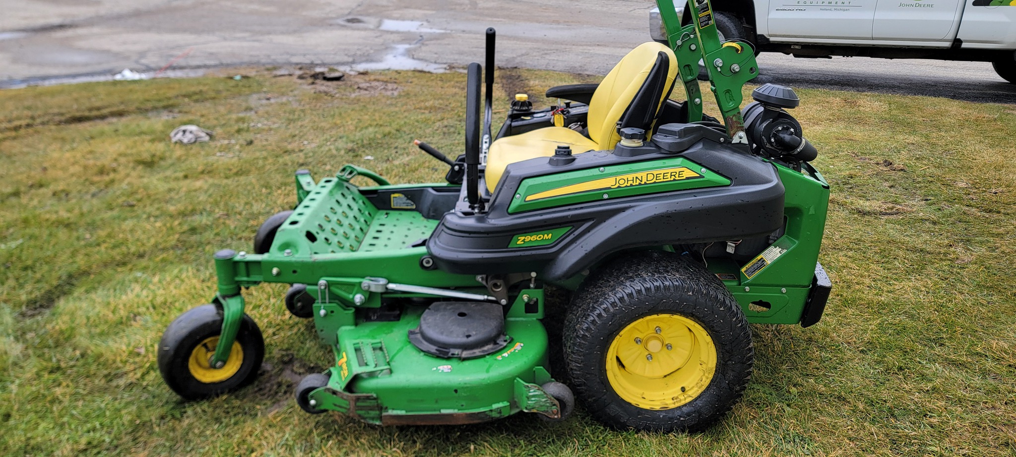 2017 John Deere Z960M Image 4