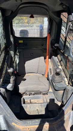 2020 John Deere 325G-8